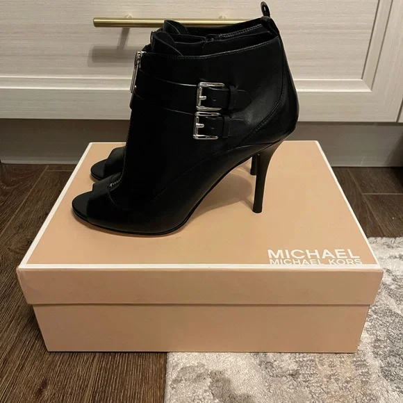 Michael Kors Black Leather Open-Toe Zip Ankle Booties - Picture 4 of 8